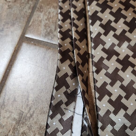 2 Men’s Ties – Kiss Ties & The American Edition Collection - Picture 7 of 7